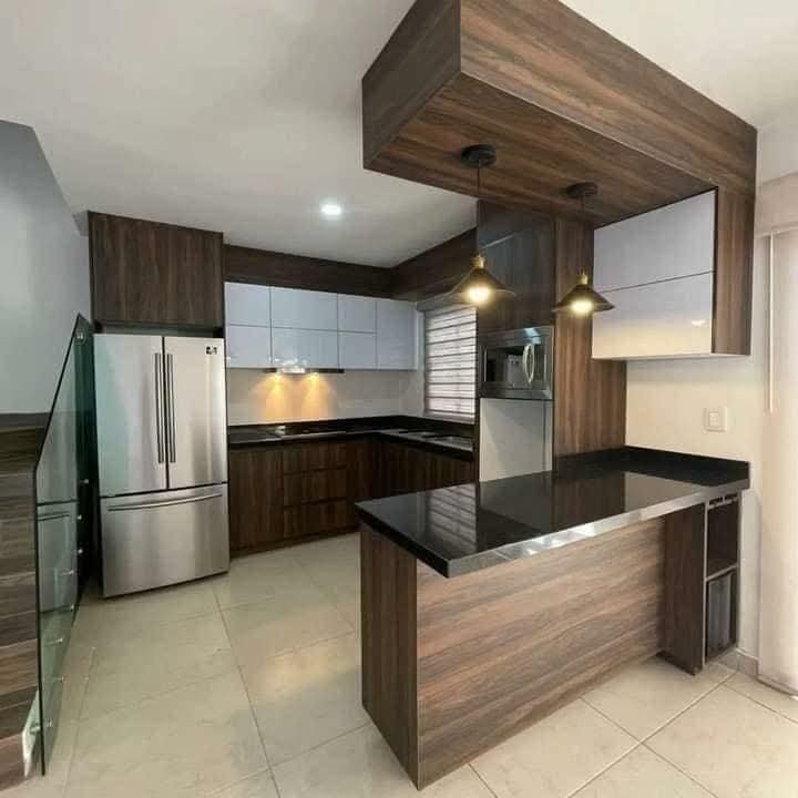 Cocina de melamina moderna con isla